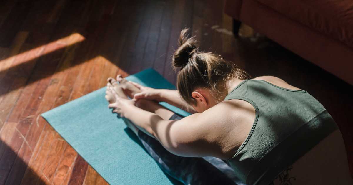 yoga poses to detoxify your liver